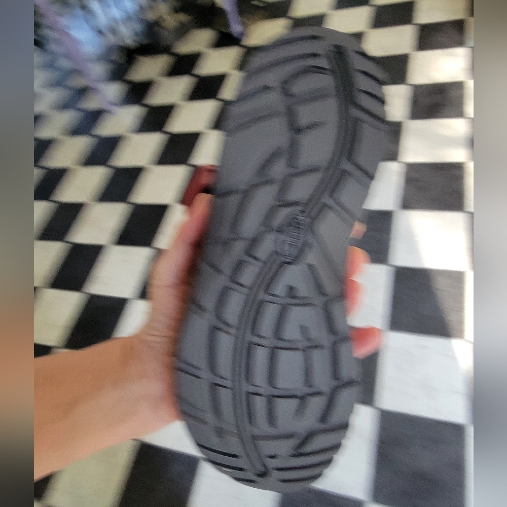 Chacos - Picture 6 of 10